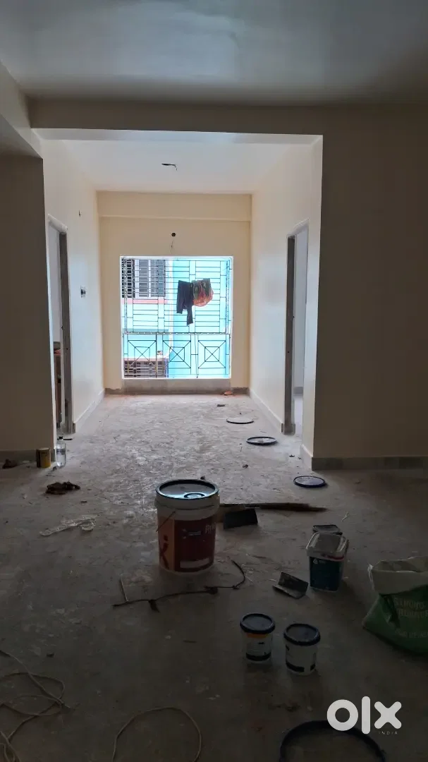 Top floor, 2 bhk, 866 sqft flat nr doltala ganganagar julien day schl